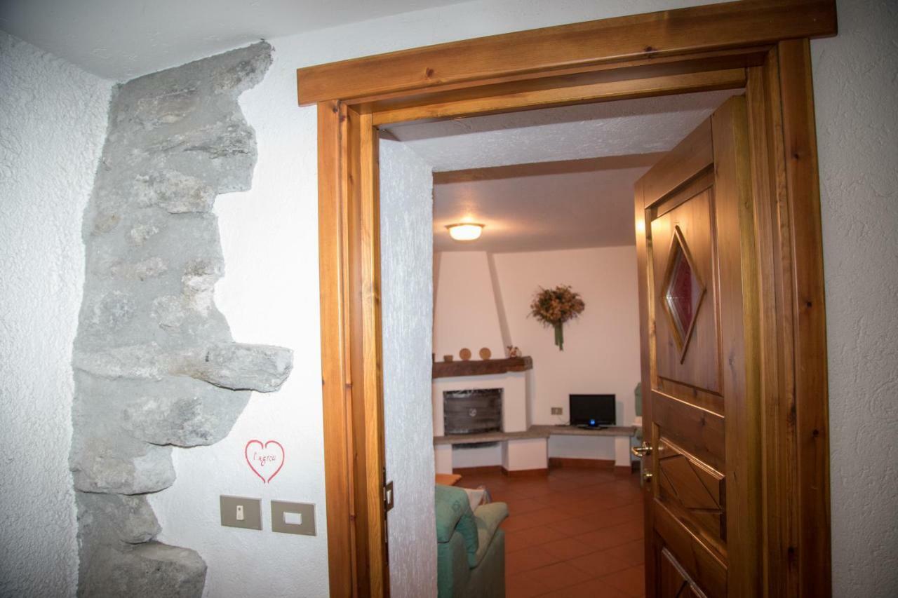 Maison De Meuny Courmayeur Exterior photo